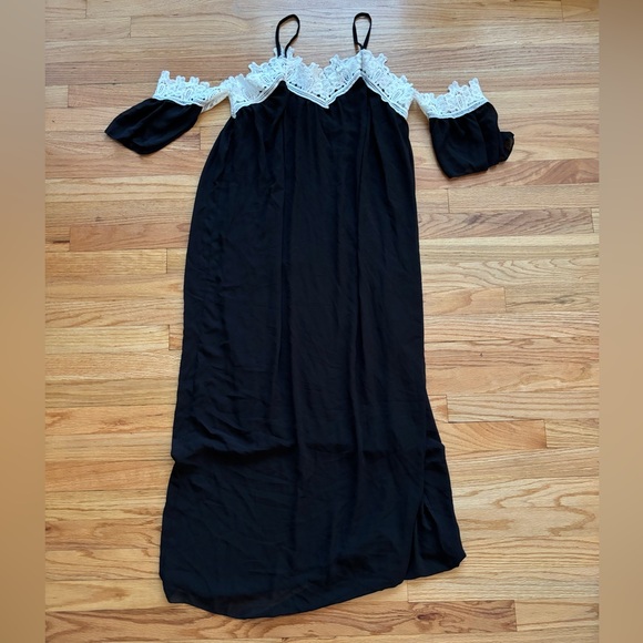 Dresses & Skirts - Black and White Lace Off-Shoulder Dress